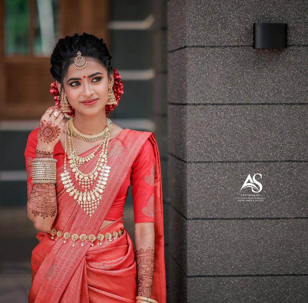 CINDRELLA BEAUTY SALON PERAVOOR
