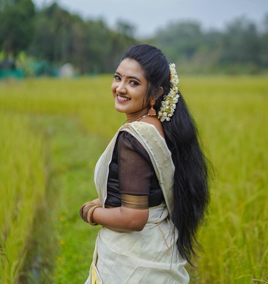 CINDRELLA BEAUTY SALON PERAVOOR